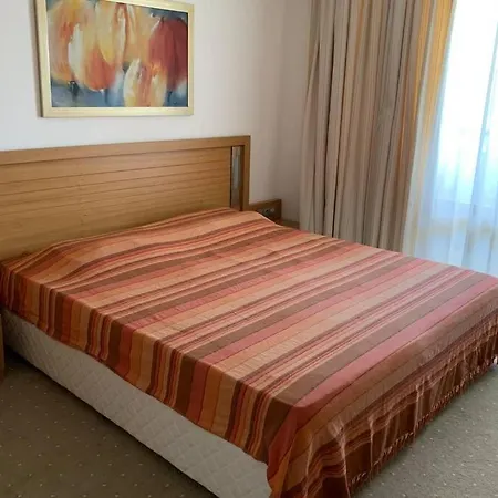 Apartment Spacious Apartment In A Luxury Complex By The Sea